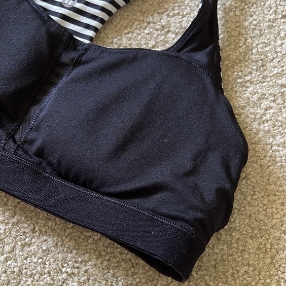 Lululemon sports bra - Picture 6 of 8